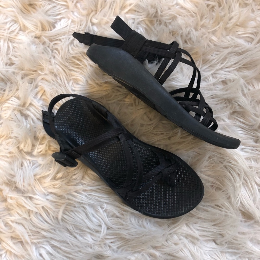Black chacos